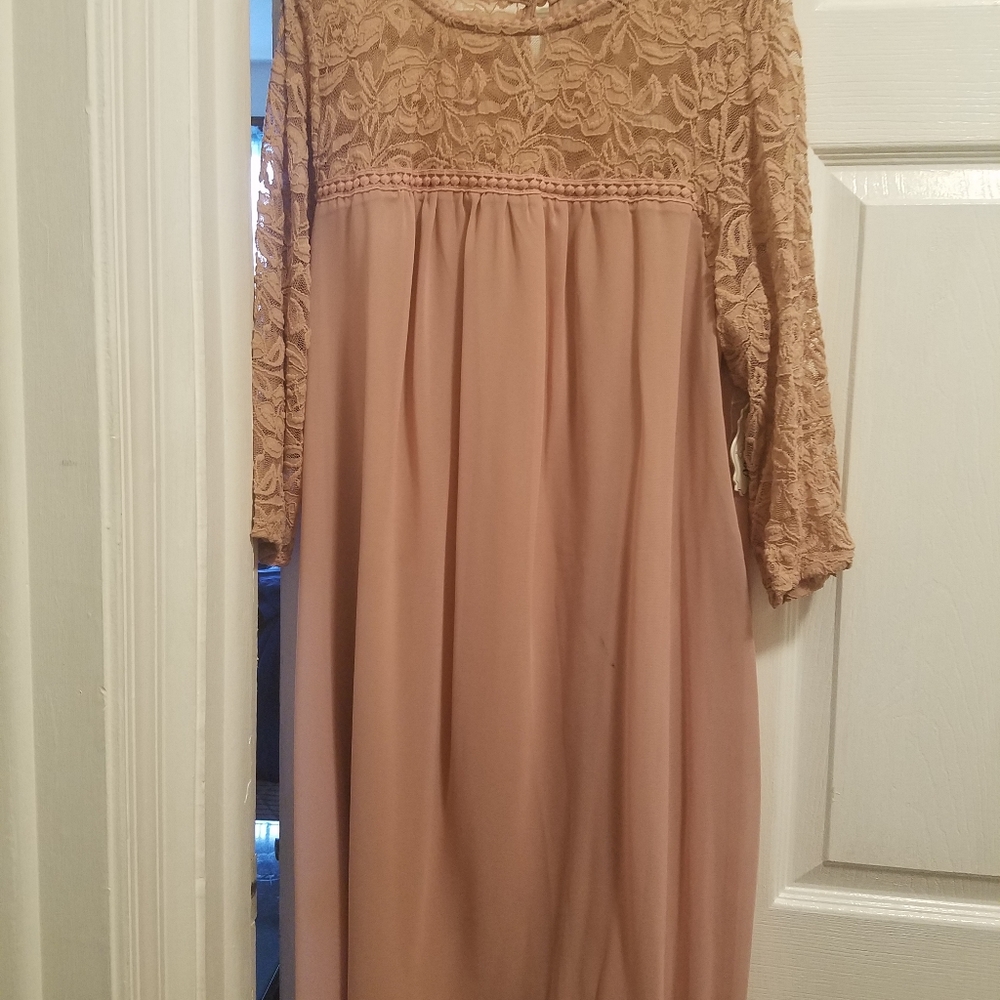Dress - Picture 7 of 8